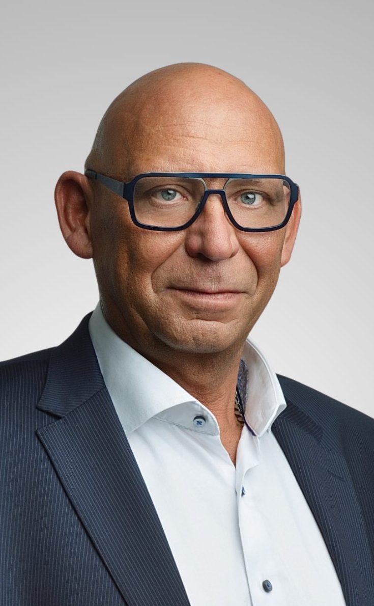 oliver_einemann